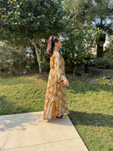 Load image into Gallery viewer, Lina