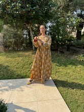 Load image into Gallery viewer, Ruba