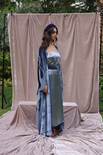 Load image into Gallery viewer, Lara