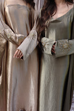 Load image into Gallery viewer, Cyrus