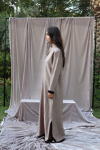 Load image into Gallery viewer, Lila