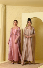 Load image into Gallery viewer, Sarah