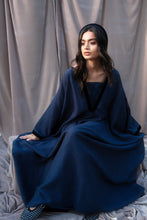 Load image into Gallery viewer, Iris