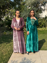 Load image into Gallery viewer, Jouri closed back