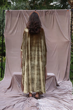 Load image into Gallery viewer, Lara