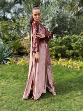 Load image into Gallery viewer, Métallique in velvet