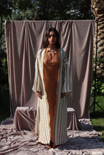 Load image into Gallery viewer, Noufa