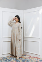 Load image into Gallery viewer, Layla (light)