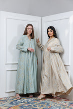 Load image into Gallery viewer, Layla