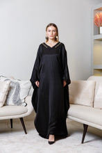 Load image into Gallery viewer, Monia