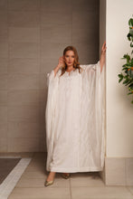 Load image into Gallery viewer, Shoug White