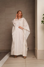 Load image into Gallery viewer, Shoug White