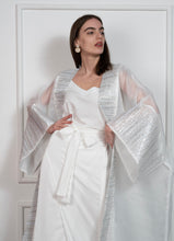 Load image into Gallery viewer, White elegance