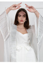 Load image into Gallery viewer, White elegance