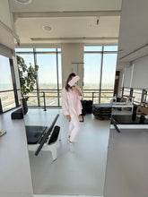 Load image into Gallery viewer, Shirt+legging set pink
