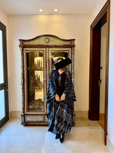 Load image into Gallery viewer, 50
